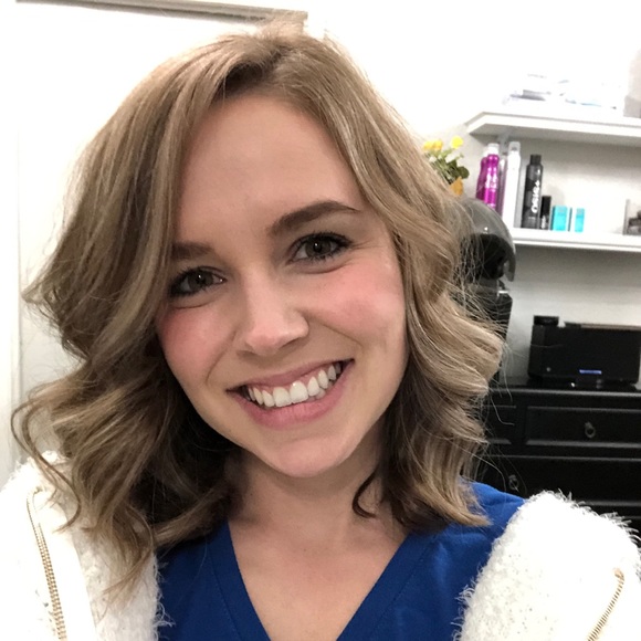 Meet your Posher, Macy - Picture 1 of 1